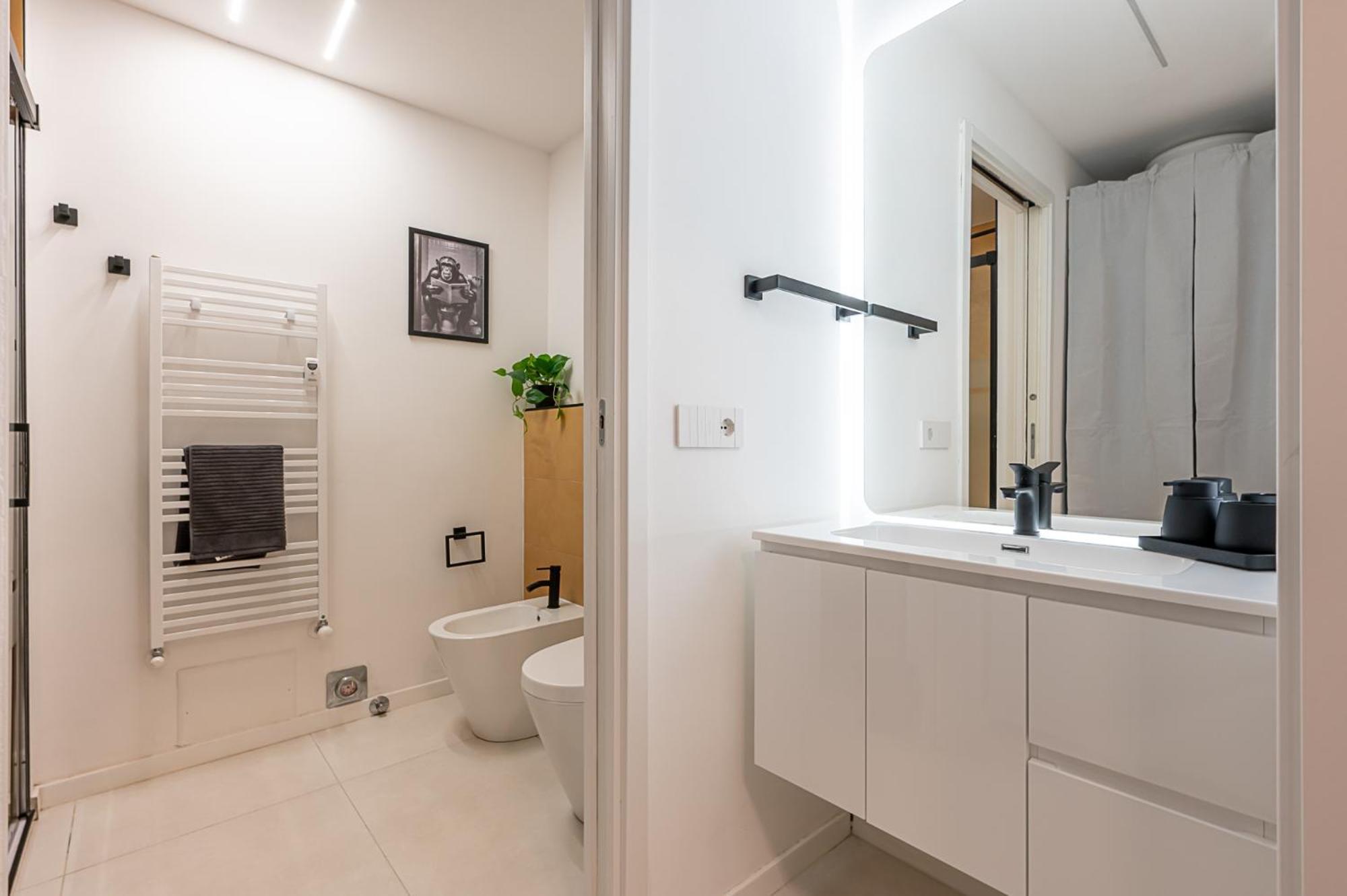 Madamin 9 - Contemporary Suite In A Prestigious Building 都灵 外观 照片